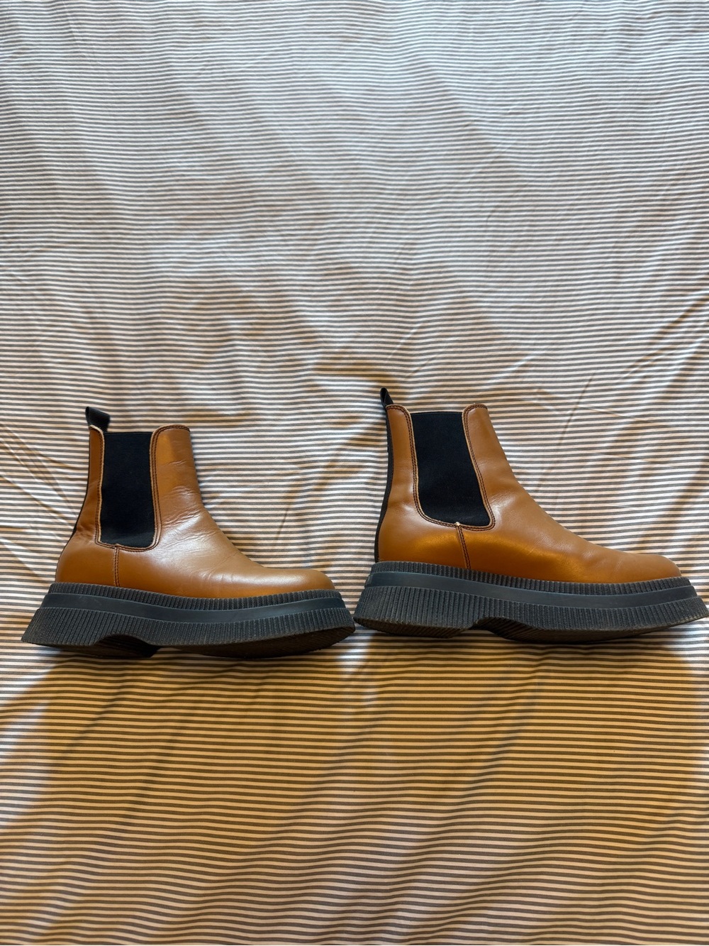 Ganni Brown Creeper Chelsea Boots (size 7.5)